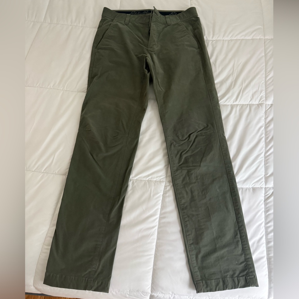 Eddie Bauer Horizon Chinos
